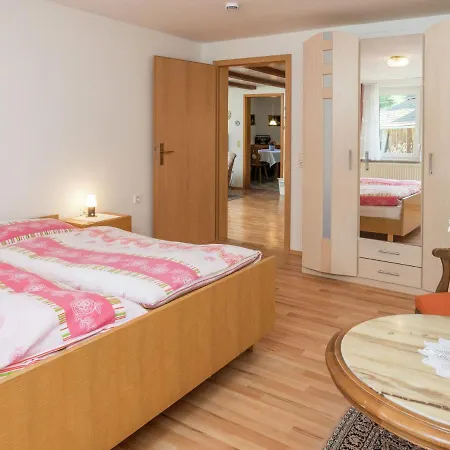 Klumpp Apartment *